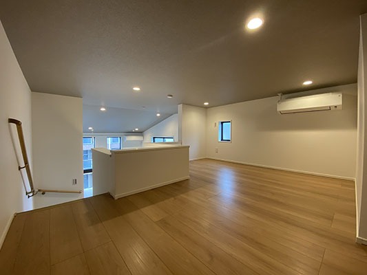 ２Fリビングは7.4帖！